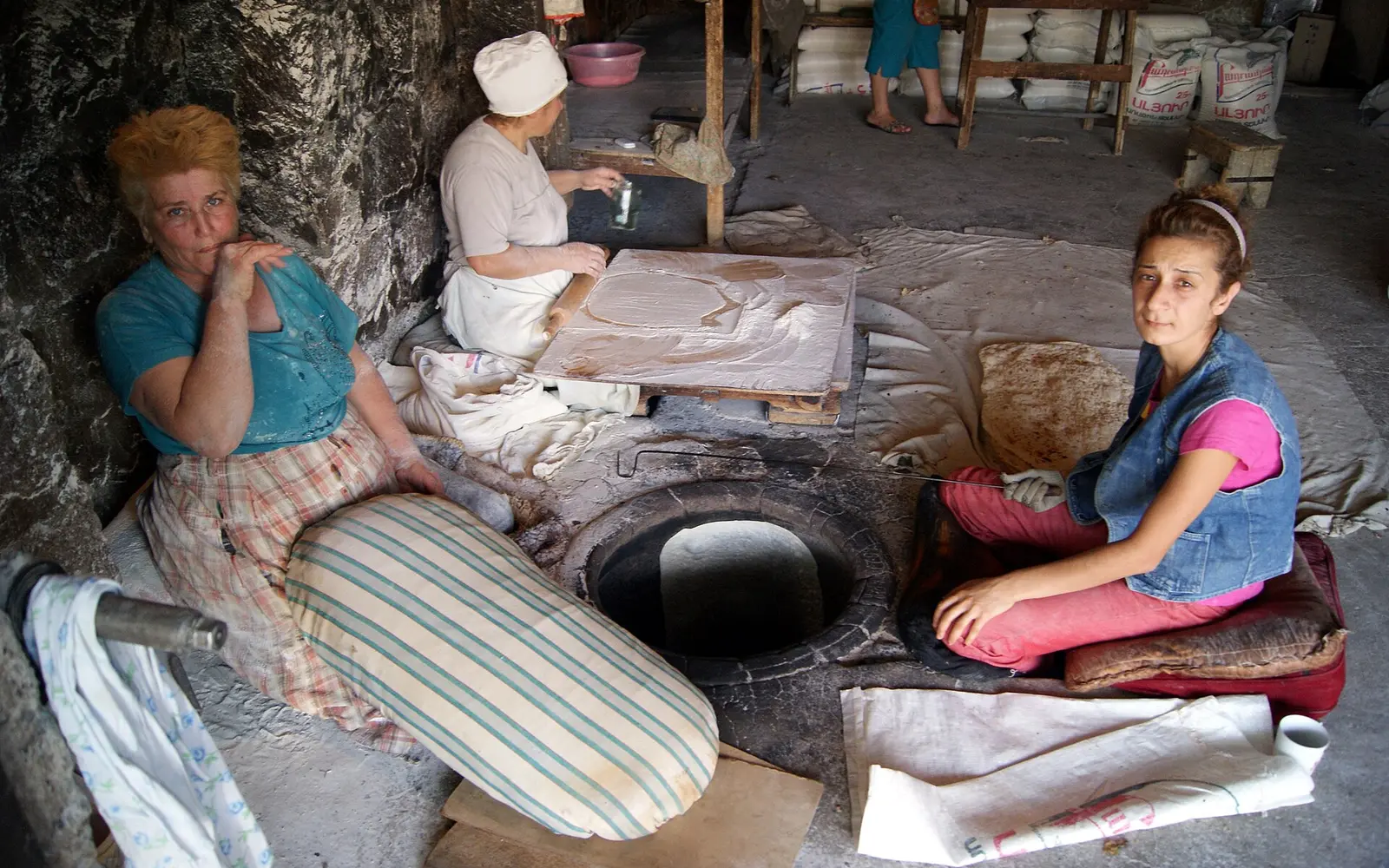 Garni, Taşlar Senfonisi, Lavaş ve Tatlı Sujukh Atölyeleri, Geghard